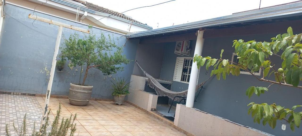 casa a 5 minutos do aeroporto e Univida Araraquara Exterior foto